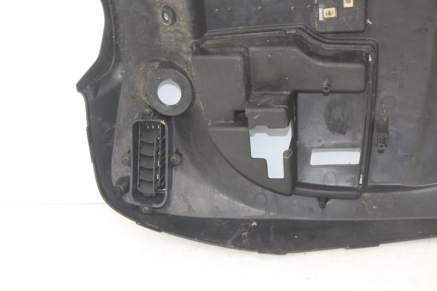 photo de INNENVERKLEIDUNG KYMCO PEOPLE 250 (2004 - 2008) - Ergänzendes Produktfoto