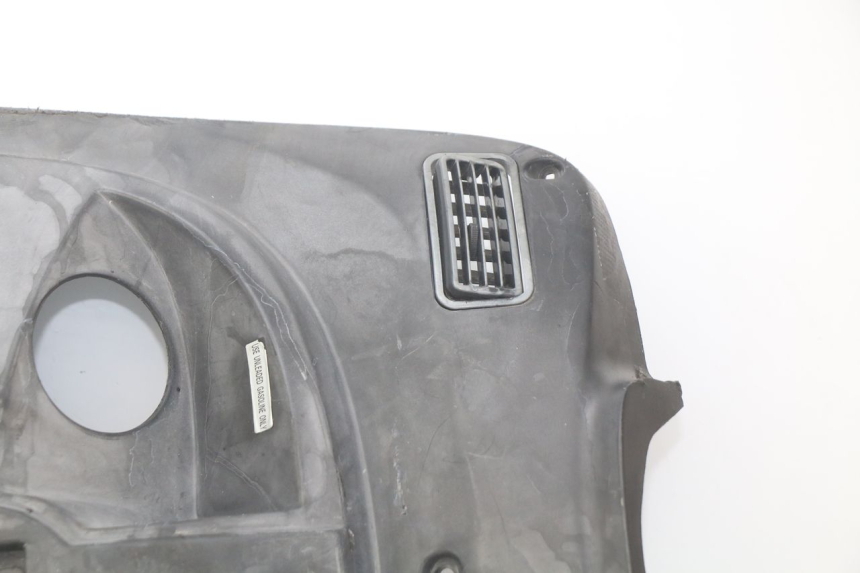 photo de INNENVERKLEIDUNG KYMCO PEOPLE 250 (2004 - 2008) - Geprüftes Gebrauchtteil