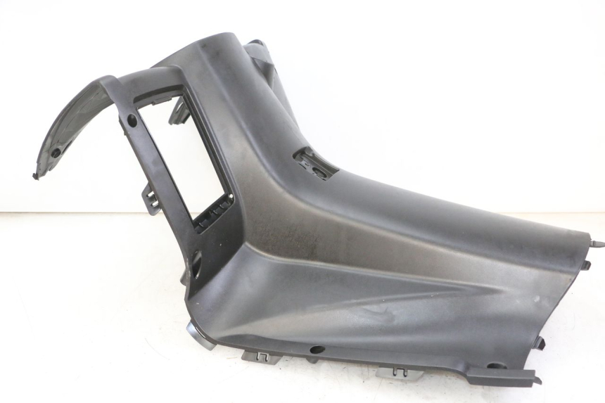 photo de INNENVERKLEIDUNG PEUGEOT CITYSTAR 2T 50 (2018 - 2021) - Details der Befestigungspunkte