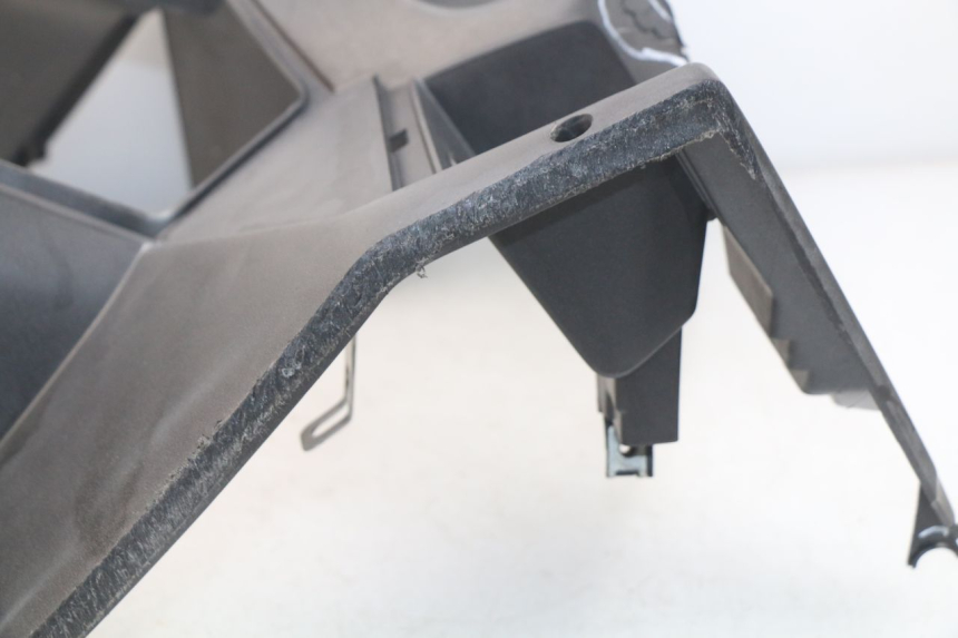 photo de BEINSCHILD PEUGEOT SATELIS 500 (2007 - 2013) - Details der Befestigungspunkte