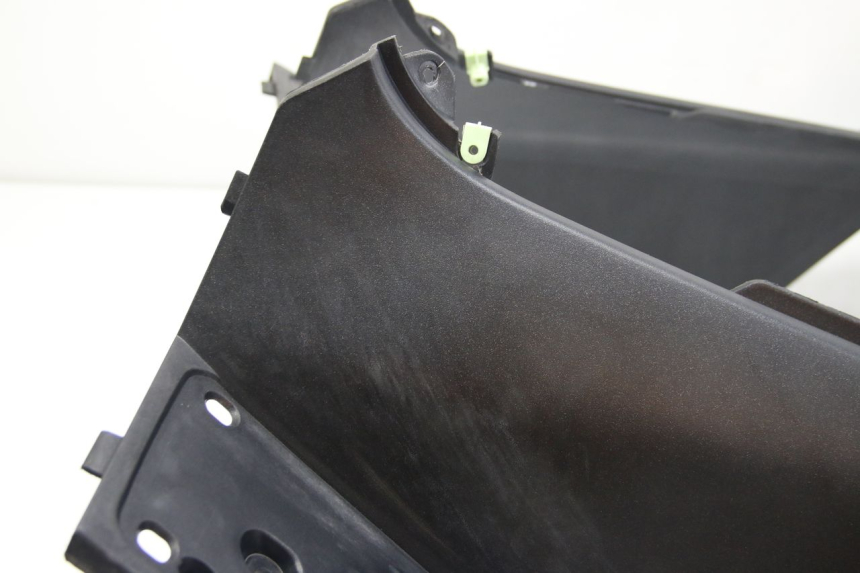 photo de INNENVERKLEIDUNG PEUGEOT SATELIS 125 (2006 - 2009) - Ergänzendes Produktfoto