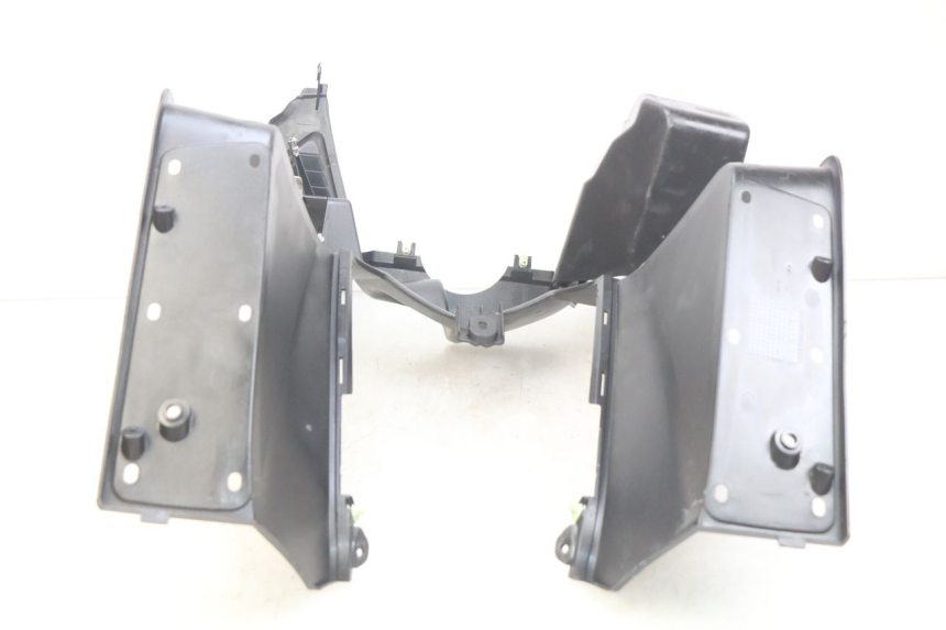 photo de INNENVERKLEIDUNG PEUGEOT SATELIS 125 (2010 - 2012) - Detailansicht des Bauteils