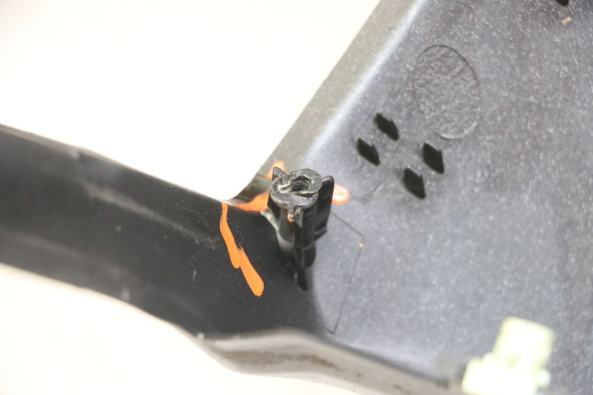 photo de BEINSCHILD PEUGEOT SATELIS 125 (2013 - 2018) - Oberflächenzustand und Material