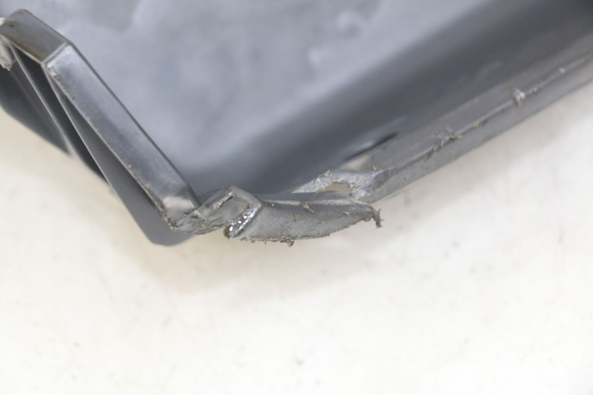 photo de INNENVERKLEIDUNG HONDA SCV LEAD 100 (2003 - 2007) - Oberflächenzustand und Material