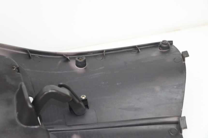 photo de BEINSCHILD APRILIA SPORT CITY SPORTCITY 125 (2005 - 2008) - Oberflächenzustand und Material