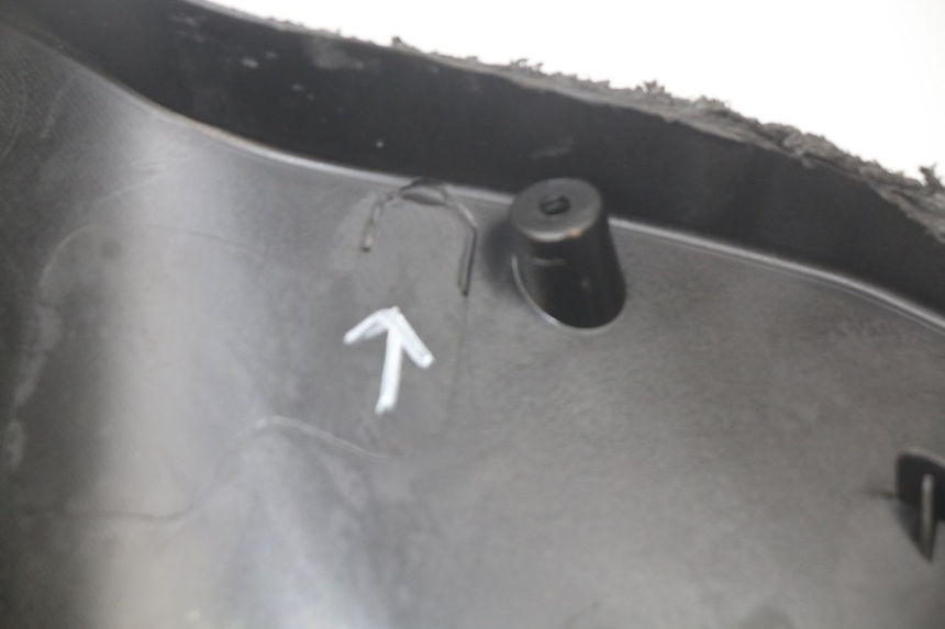 photo de INNENVERKLEIDUNG PEUGEOT STREETZONE 4T 50 (2018 - 2023) - Zoom auf Gebrauchszustand