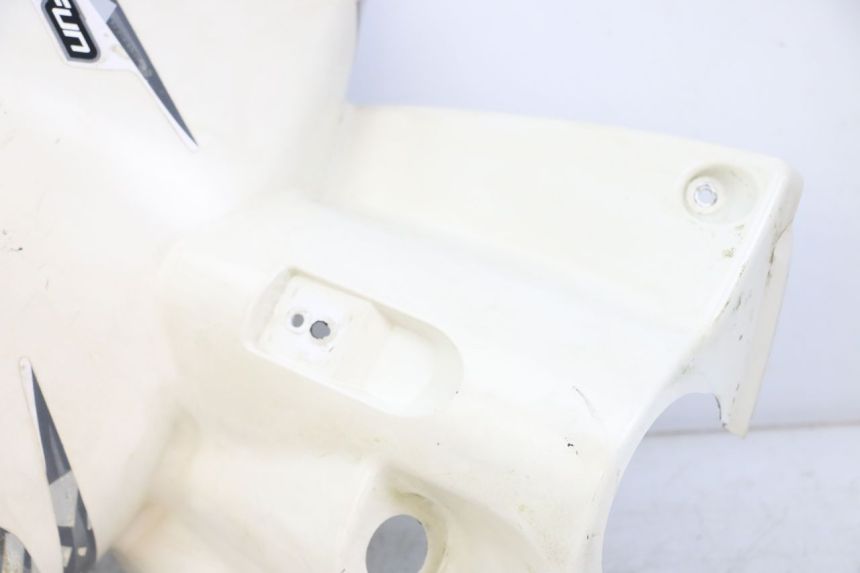 photo de INNENVERKLEIDUNG MBK STUNT NAKED 50 (2004 - 2018) - Charakteristische Merkmale