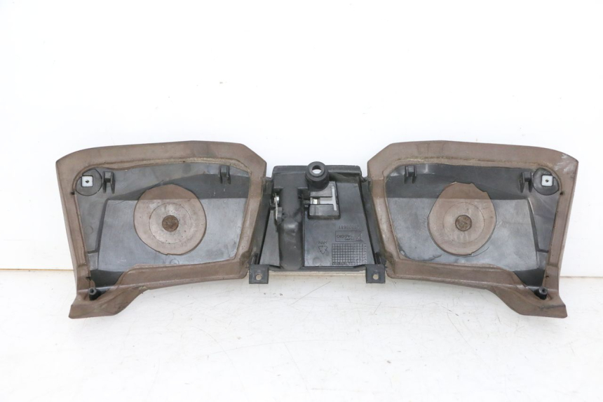 photo de OBERES INNENVERKLEIDUNGSTEIL PIAGGIO MP3 500 (2014 - 2017) - Oberflächenzustand und Material