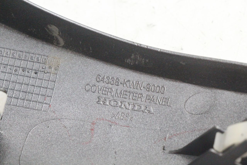 photo de BEINSCHILD OBEN HONDA PCX (JF28) 125 (2009 - 2011) - Details der Befestigungspunkte