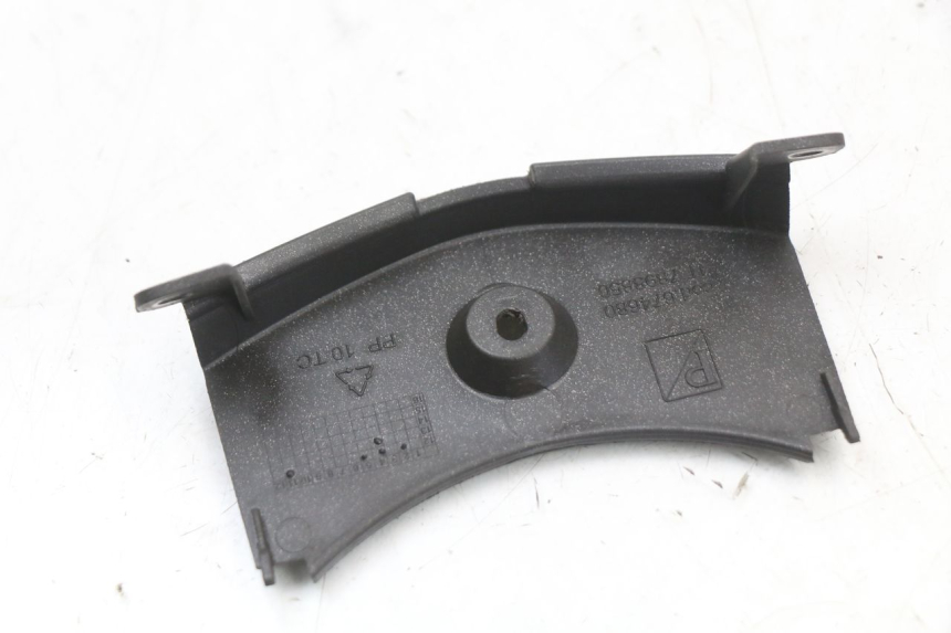 photo de OBERES INNENVERKLEIDUNGSTEIL PIAGGIO X10 125 (2012 - 2017) - Zoom auf Gebrauchszustand