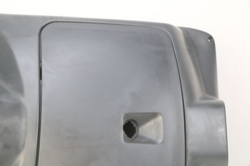 photo de INNENVERKLEIDUNG PEUGEOT SV 125 (1991 - 1994) - Zoom auf Komponenten