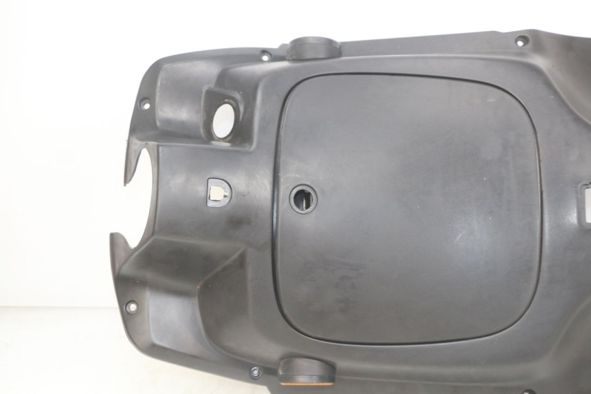 photo de INNENVERKLEIDUNG PEUGEOT TWEET 4T 50 (2010 - 2014) - Kennzeichnungen und Originalreferenzen