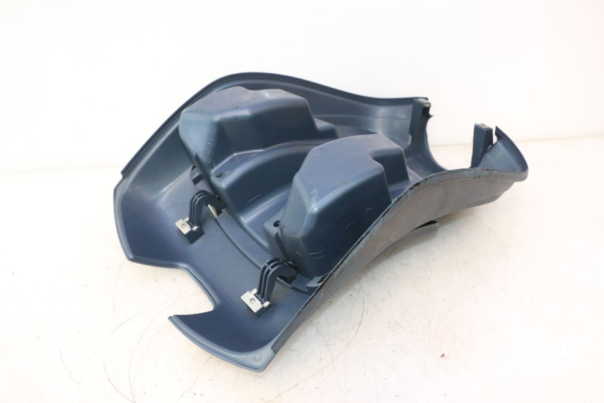 photo de INNENVERKLEIDUNG PIAGGIO VESPA LX 2T 50 (2005 - 2013) - Zoom auf Gebrauchszustand