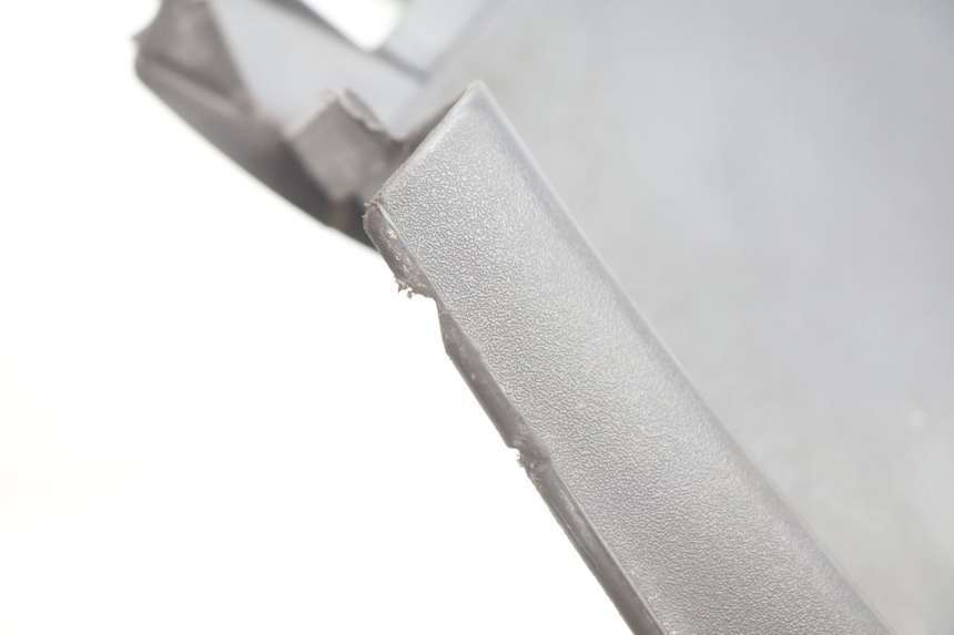 photo de BEINSCHILD PEUGEOT VIVACITY 100 (1999 - 2008) - Fokus auf die Struktur