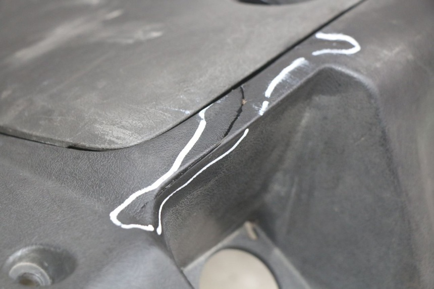 photo de INNENVERKLEIDUNG YAMAHA X-MAX XMAX 250 (2006 - 2009) - Charakteristische Merkmale