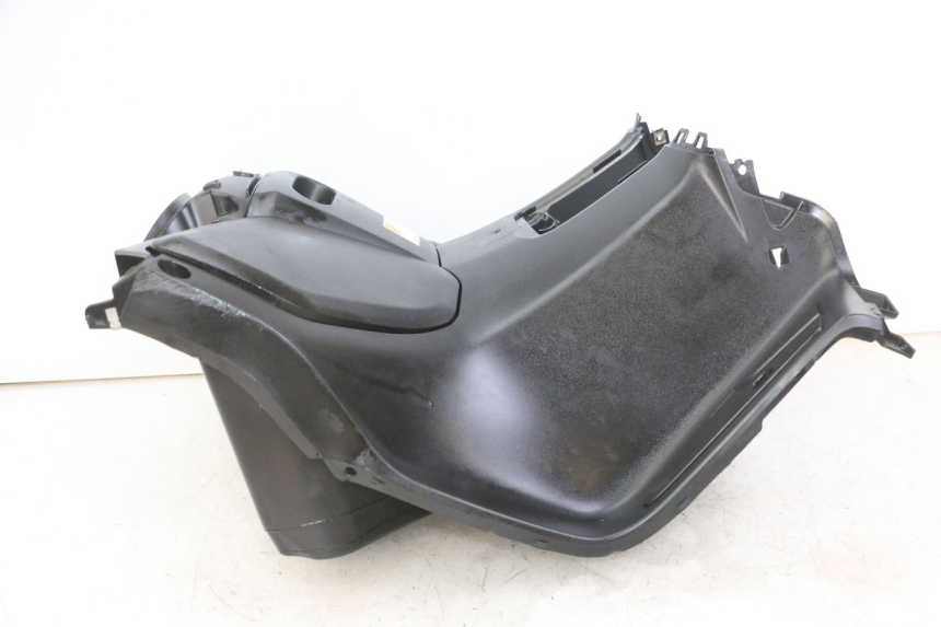 photo de INNENVERKLEIDUNG YAMAHA X-MAX XMAX 125 (2010 - 2013) - Hochauflösende Nahaufnahme