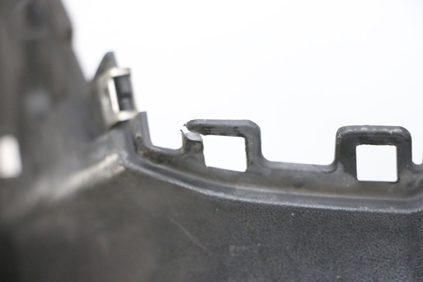 photo de INNENVERKLEIDUNG YAMAHA X-MAX XMAX 125 (2010 - 2013) - Weitere Ansicht des Artikels