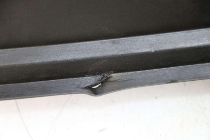 photo de INNENVERKLEIDUNG YAMAHA X-MAX XMAX 125 (2010 - 2013) - Detailansicht des Bauteils