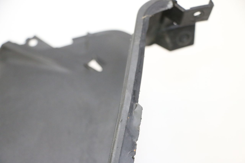 photo de INNENVERKLEIDUNG YAMAHA X-MAX XMAX 125 (2010 - 2013) - Profilansicht des Ersatzteils