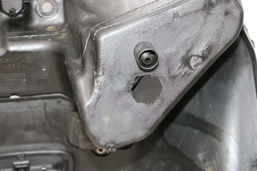 photo de INNENVERKLEIDUNG YAMAHA X-MAX XMAX 125 (2010 - 2013) - Geprüftes Gebrauchtteil