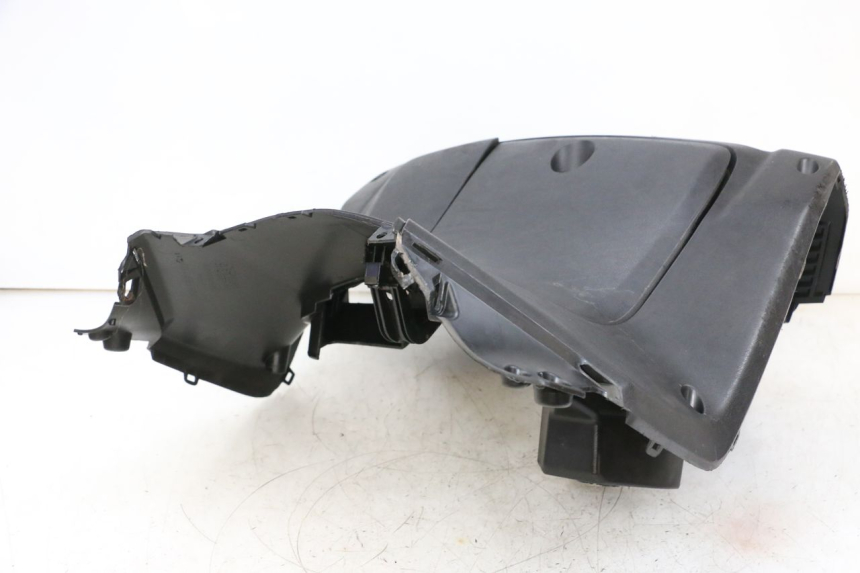 photo de INNENVERKLEIDUNG YAMAHA XMAX X-MAX 125 (2006 - 2009) - Hochauflösende Nahaufnahme