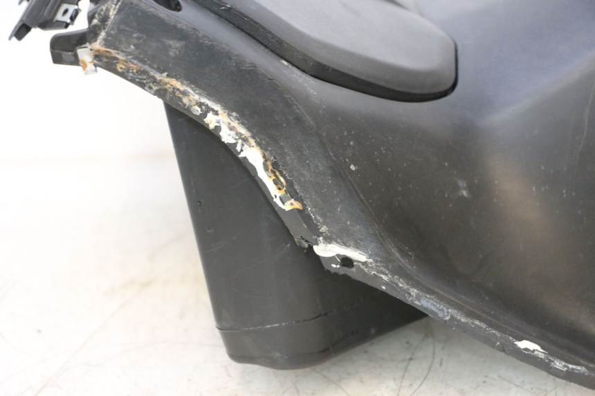 photo de INNENVERKLEIDUNG YAMAHA X-MAX XMAX 125 (2010 - 2013) - Technische Nahaufnahme