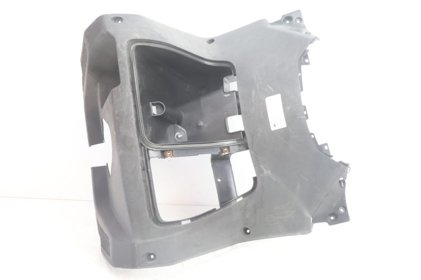 photo de INNENVERKLEIDUNG YAMAHA XMAX X-MAX 125 (2006 - 2009) - Details der Befestigungspunkte