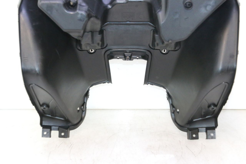 photo de INNENVERKLEIDUNG YAMAHA X-MAX XMAX 125 (2010 - 2013) - Hochauflösende Nahaufnahme