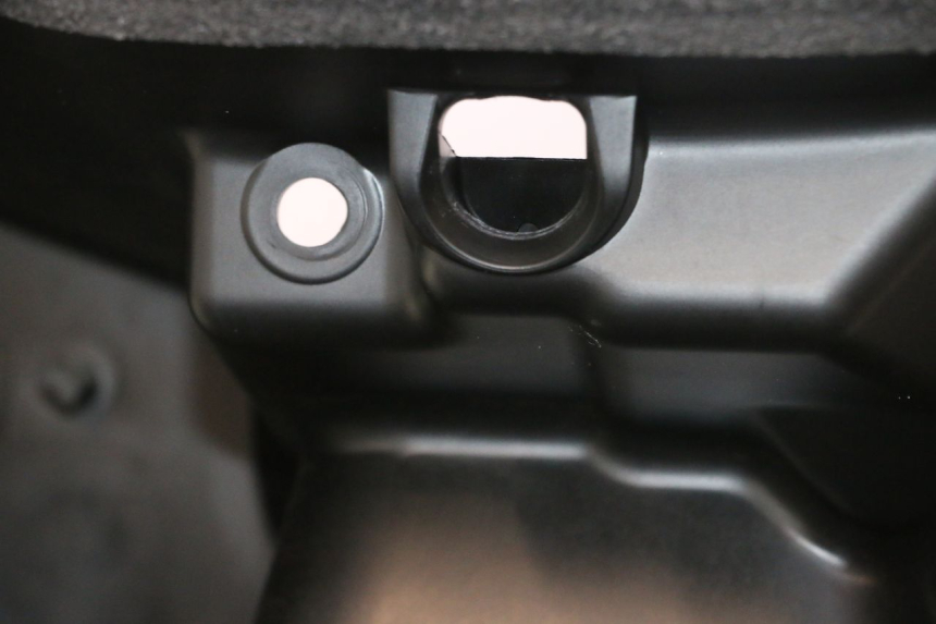 photo de INNENVERKLEIDUNG YAMAHA X-MAX XMAX 125 (2010 - 2013) - Fokus auf die Struktur
