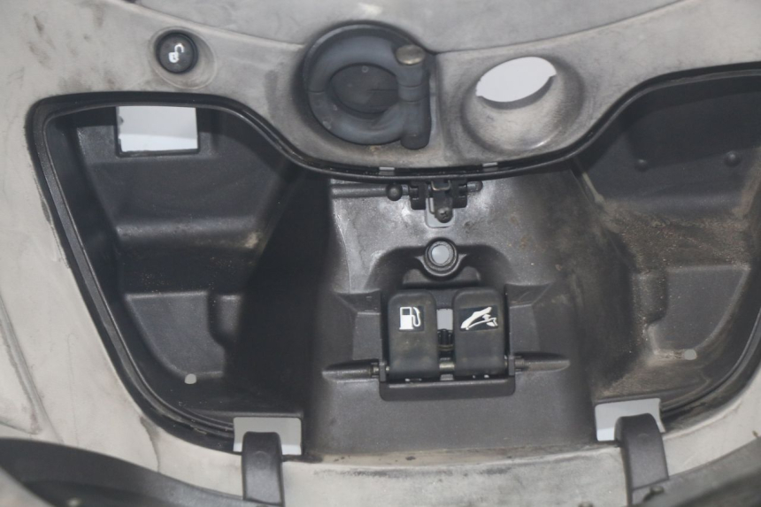 photo de INNENVERKLEIDUNG PIAGGIO X9 EVOLUTION 250 (2003 - 2007) - Ergänzendes Produktfoto