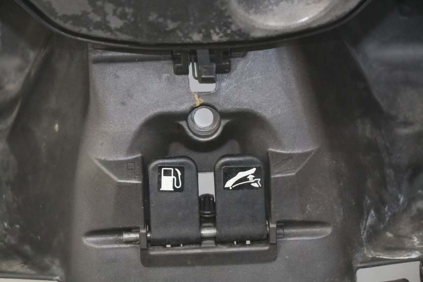 photo de INNENVERKLEIDUNG PIAGGIO X9 EVOLUTION 125 (2003 - 2007) - Hochauflösende Nahaufnahme