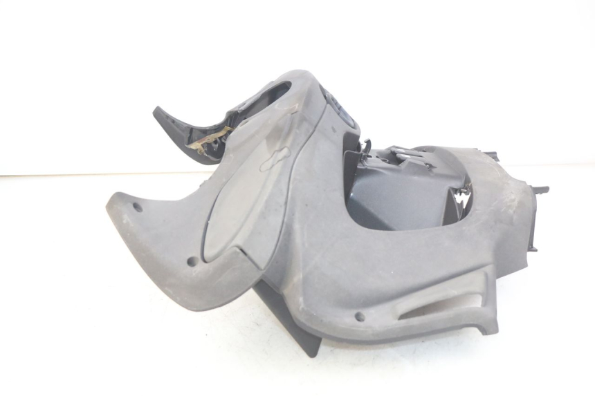 photo de INNENVERKLEIDUNG PIAGGIO X9 125 (2000 - 2003) - Charakteristische Merkmale