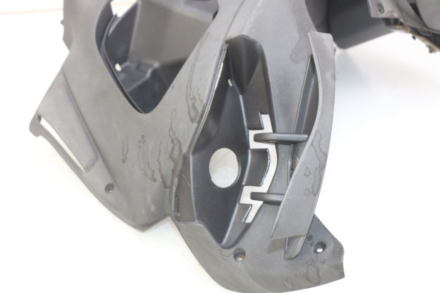 photo de INNENVERKLEIDUNG PIAGGIO X9 125 (2000 - 2003) - Zoom auf Gebrauchszustand