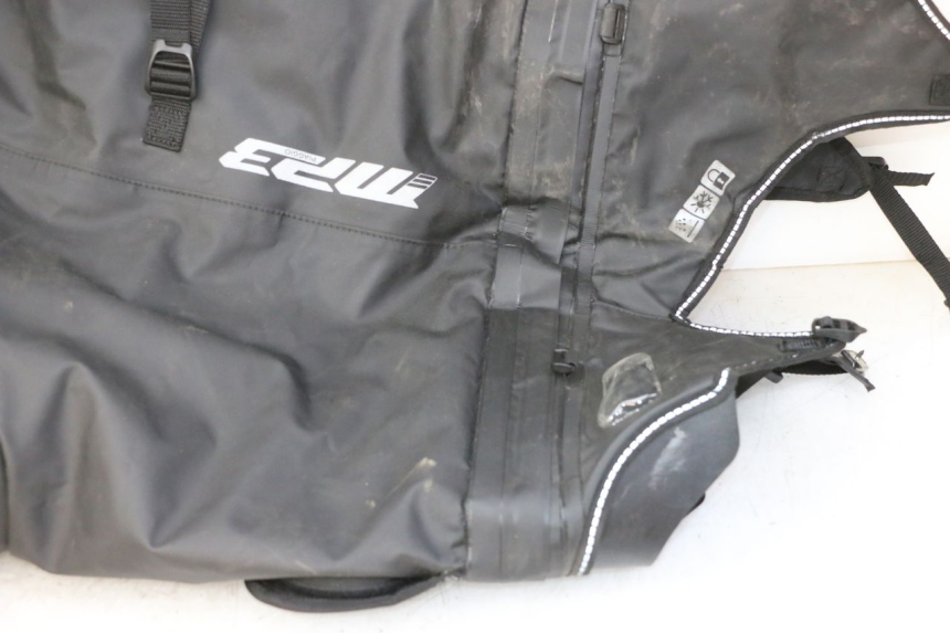 photo de KNIEDECKE PIAGGIO MP3 HPE 310 (2024 - 2025) - Alternativer Blickwinkel