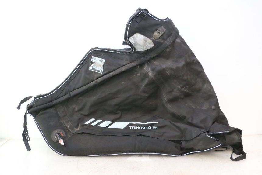 photo de KNIEDECKE PIAGGIO MP3 HPE 530 (2022 - 2026) - Technische Nahaufnahme