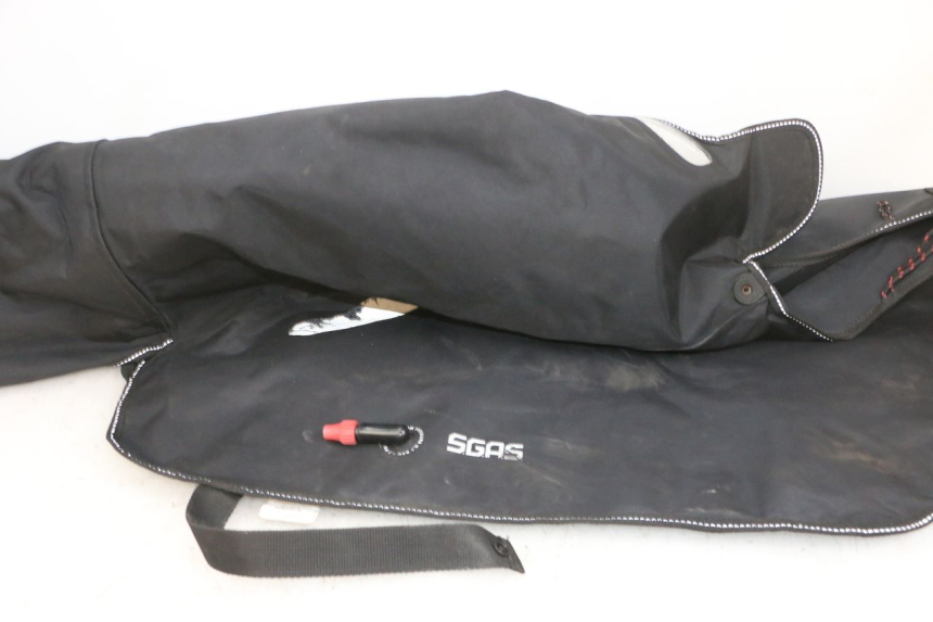 photo de KNIEDECKE PIAGGIO MP3 500 (2016 - 2018) - Zoom auf Komponenten