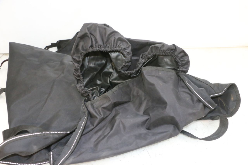 photo de KNIEDECKE PIAGGIO MP3 500 (2016 - 2018) - Technische Nahaufnahme