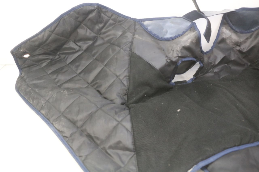 photo de SCHÜRZENSCHUTZ KYMCO SENTO 100 (2008 - 2013) - Details der Befestigungspunkte