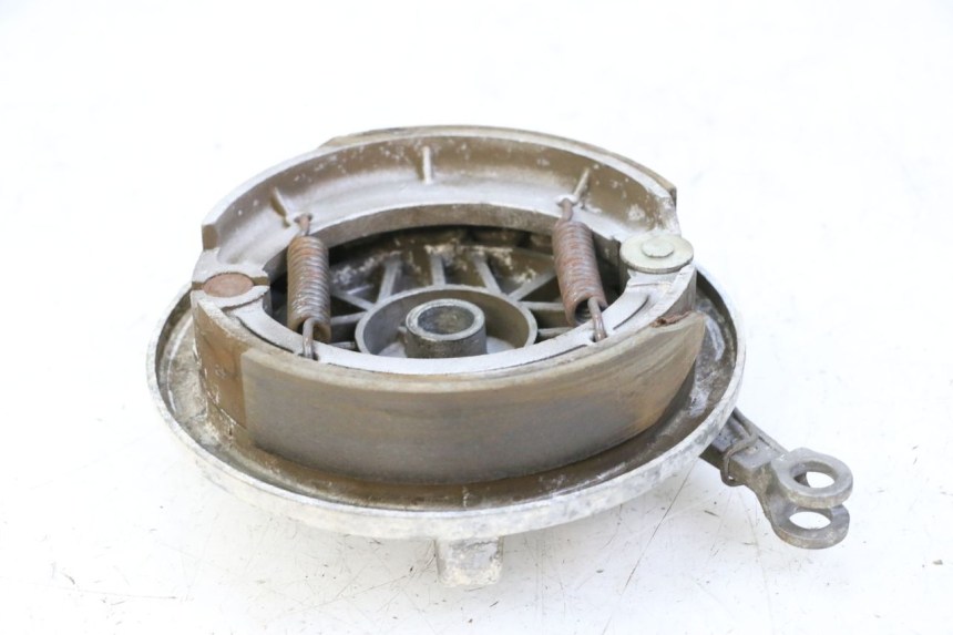 photo de BREMSTROMMEL HINTEN APRILIA CLASSIC 125 (1995 - 2001) - Details der Befestigungspunkte