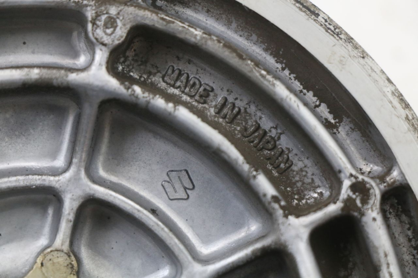 photo de BREMSTROMMEL HINTEN SUZUKI GSX E 250 (1982 - 1983) - Technische Nahaufnahme