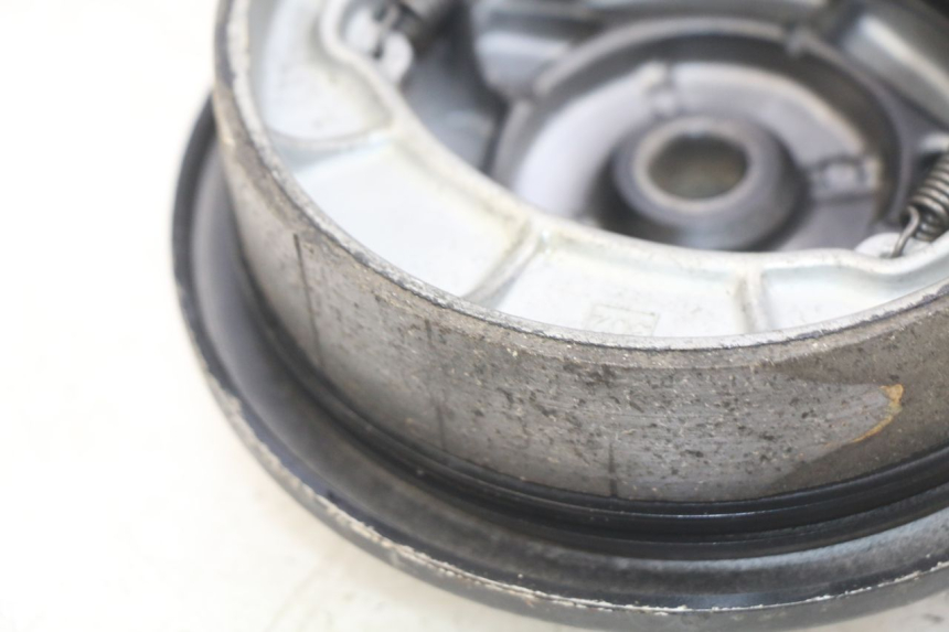 photo de HINTERES TROMMEL SYM WOLF SB 125 (2011 - 2018) - Zoom auf Gebrauchszustand