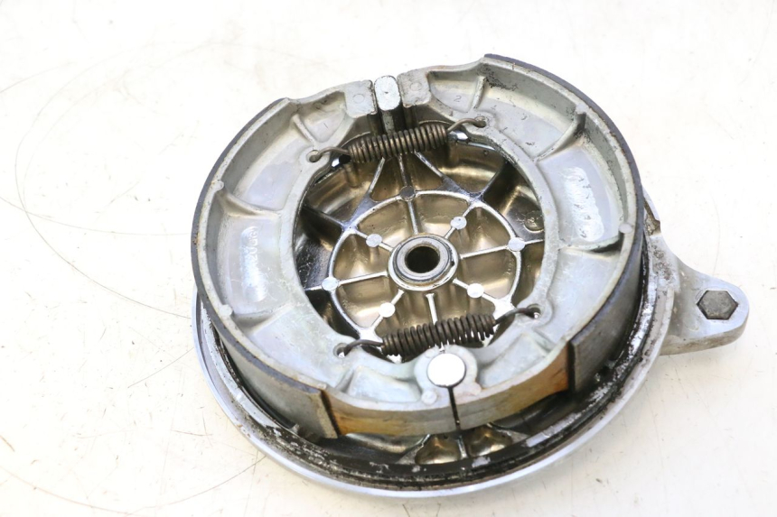 photo de BREMSTROMMEL HINTEN YAMAHA XV VIRAGO 535 (1988 - 2004) - Details der Befestigungspunkte
