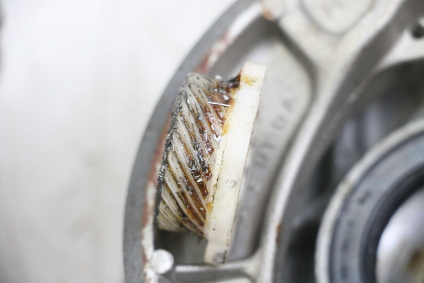 photo de VORDERRADBREMSBACKE HONDA SCV LEAD 100 (2003 - 2007) - Zoom auf Komponenten