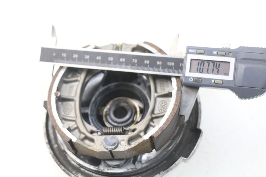 photo de BREMSTROMMEL VORNE VASTRO R-ONE 4T 50 (2014 - 2022) - Detailansicht des Bauteils