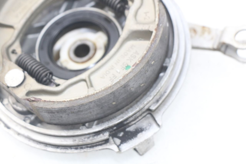 photo de VORDERRADBREMSBACKE HONDA SCV LEAD 100 (2003 - 2007) - Zoom auf Gebrauchszustand