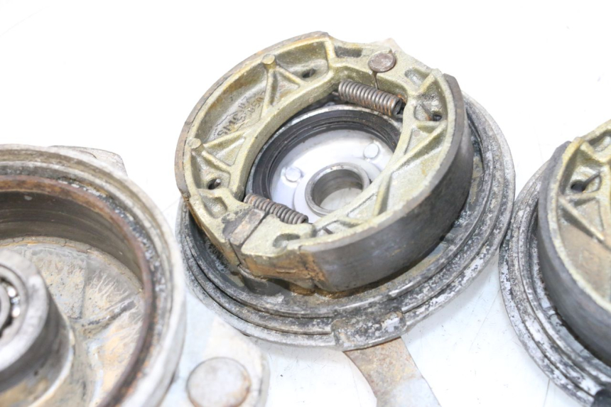 photo de BREMSTROMMEL VORNE SMC XROAD 150 - Fokus auf die Struktur