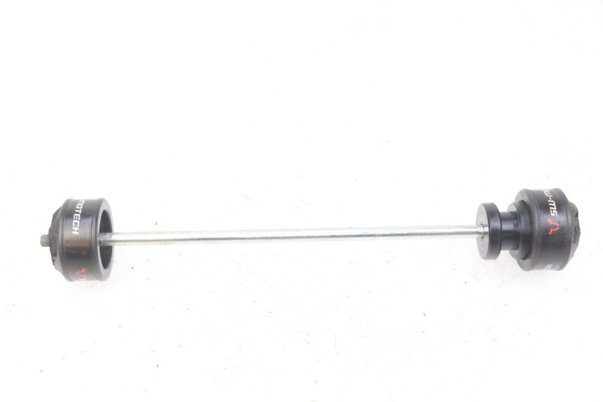 photo de MOTORHALTERUNG HONDA CB R 1000 (2018 - 2023) - Detailansicht des Bauteils