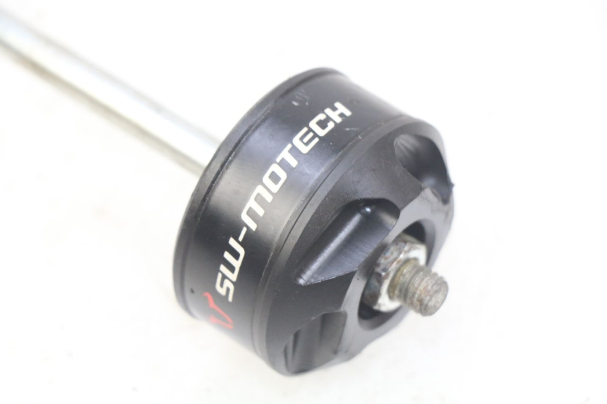 photo de MOTORHALTERUNG HONDA CB R 1000 (2018 - 2023) - Technische Nahaufnahme