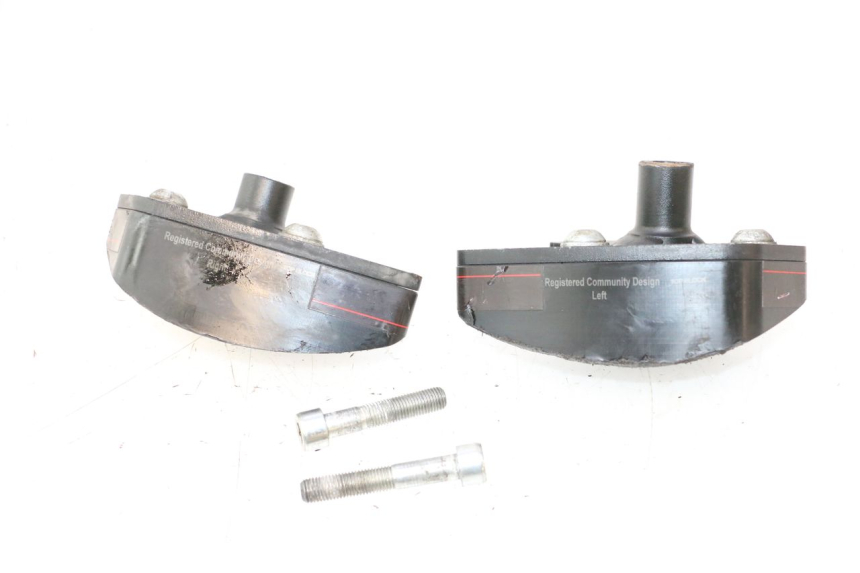 photo de STURZPADS SUZUKI GSR 600 (2005 - 2012) - Zoom auf Gebrauchszustand