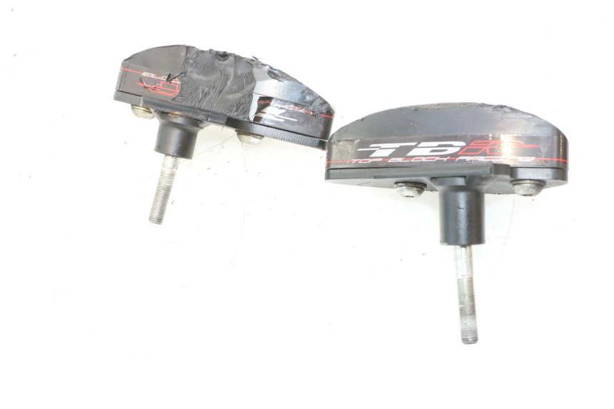 photo de STURZPADS SUZUKI GSR 600 (2005 - 2012) - Technische Nahaufnahme